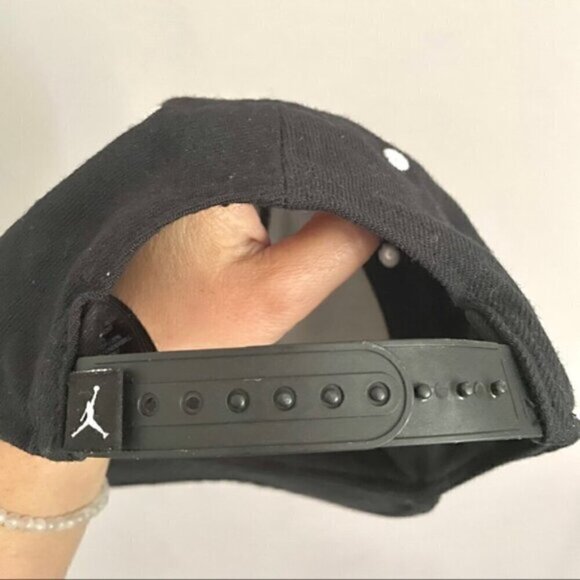 Nike Air Jordan Jumpman Black Wool Snapback Cap - Unisex - Picture 6 of 7